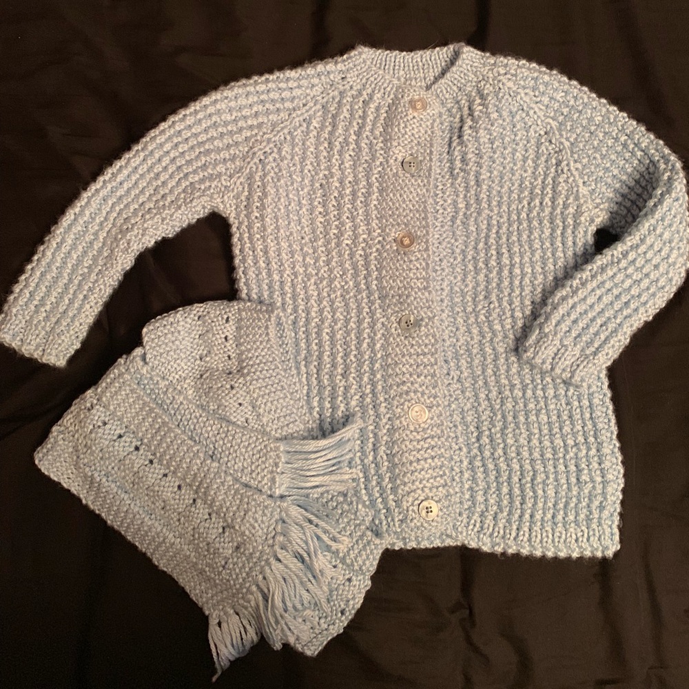 ‼️SALE‼️Brand New Handmade Kids Sweater and Scarf